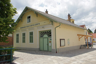 Außenansicht des Bauernladen Kollnbrunn zum Start des Projekts